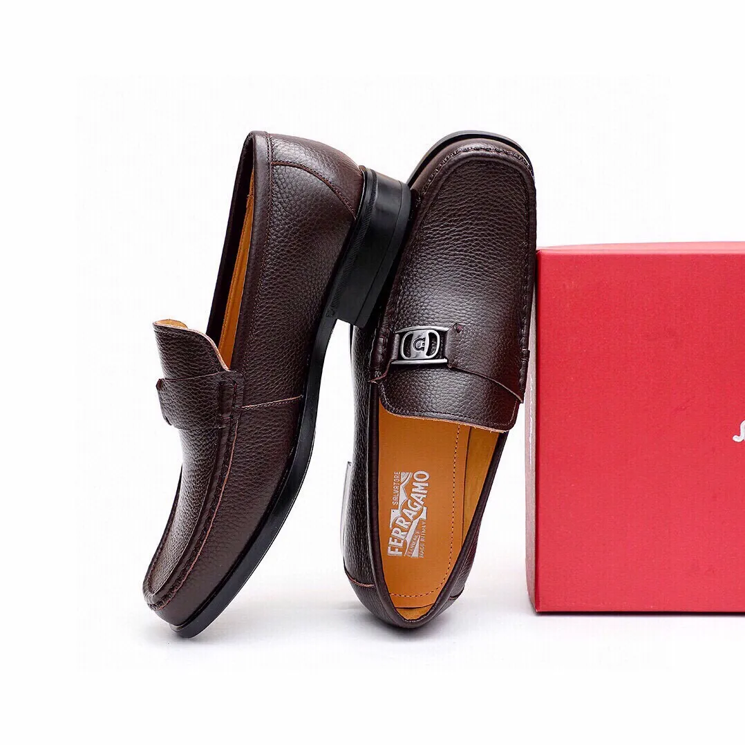 Men's shoes 💰520 💐[Ferragamo/Ferragamo] New 🐲Ferragamo* Ferragamo classic formal leather shoes! It uses imported first-layer pebbled cowhide leather upper + luxurious hardware buckle, and the inner first-layer comfortable cowhide leather lining! Original rubber outsole! Code number 38-44 (45🉑️customized)